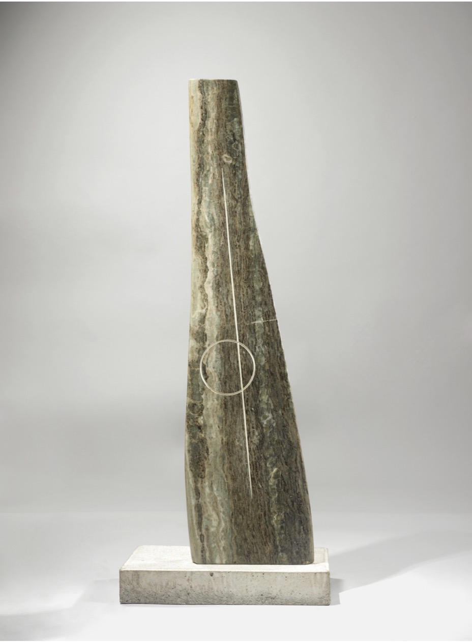 Dame Barbara Hepworth 1903 - 1975 Shaft and Circle Irish marble
height (excluding base): 116 cm. 45¾ in.
Carved in 1972, this work is unique.